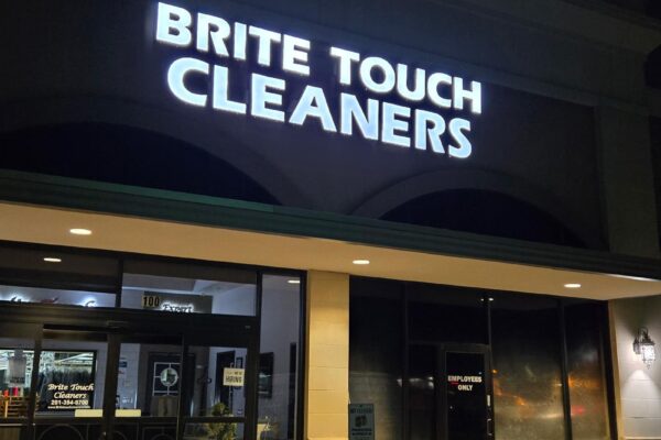 24/7 Dry Cleaning Near Kelliwood | Katy TX | Brite Touch Cleaners
